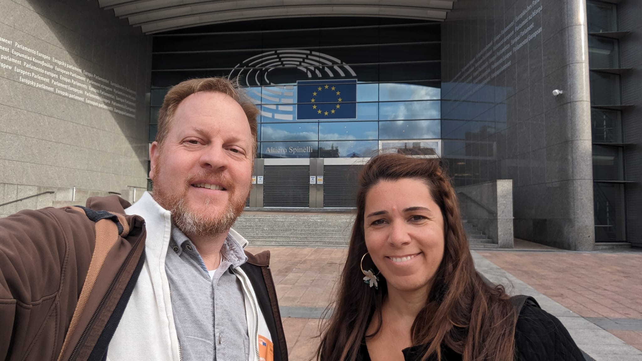 Jason and Joana in front of the EU Parliament